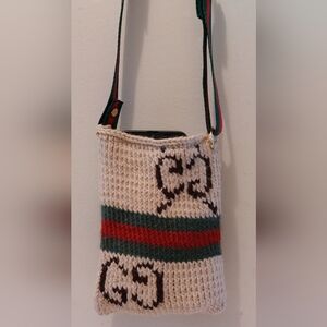 NEW Gucci Beige Knit Phone Case With GG Web Design + Green/Red Striped Strap